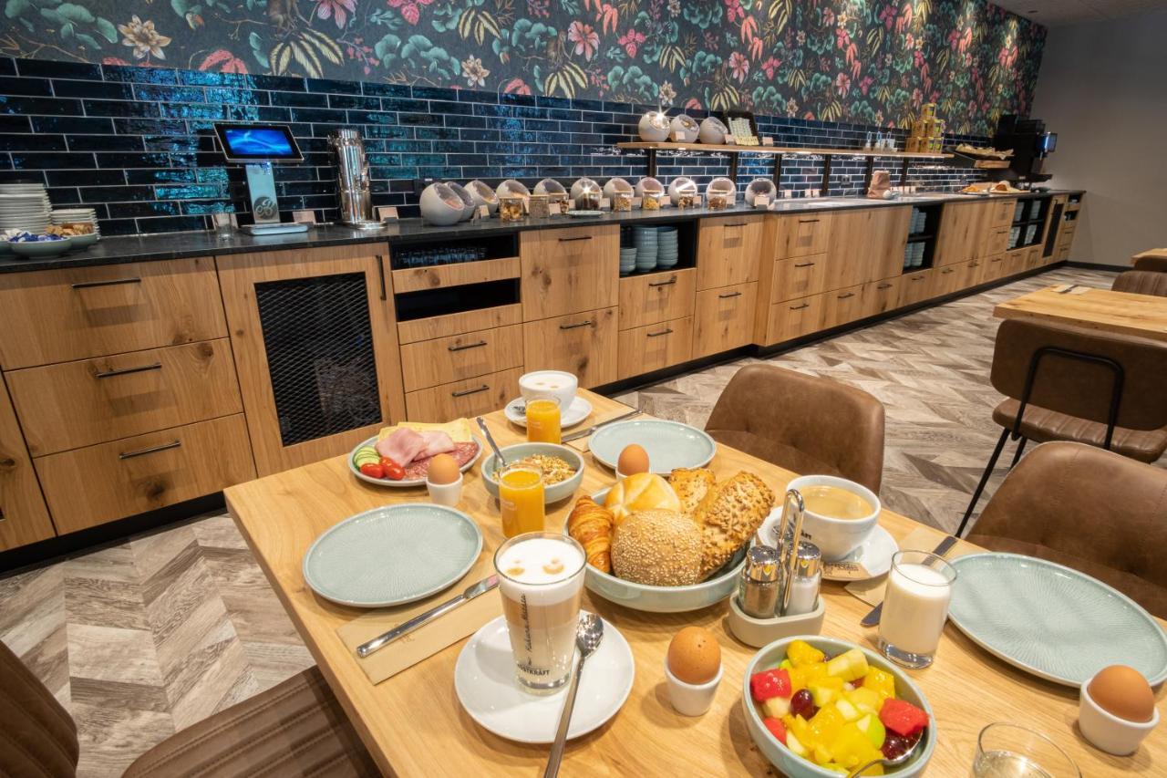 Riku Hotel Göppingen Екстериор снимка